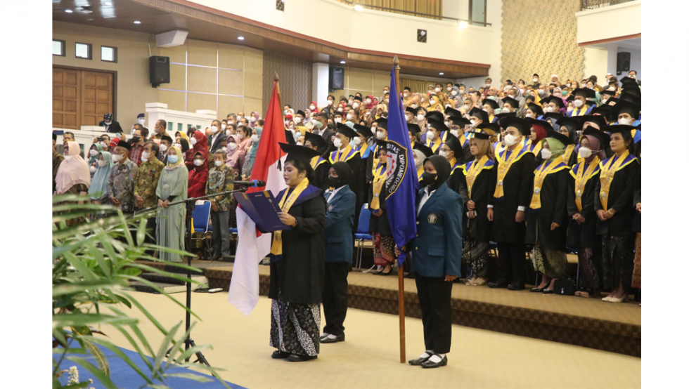 UNDIP Luluskan 305 Mahasiswa Program Bidikmisi Pada Upacara Wisuda Ke ...