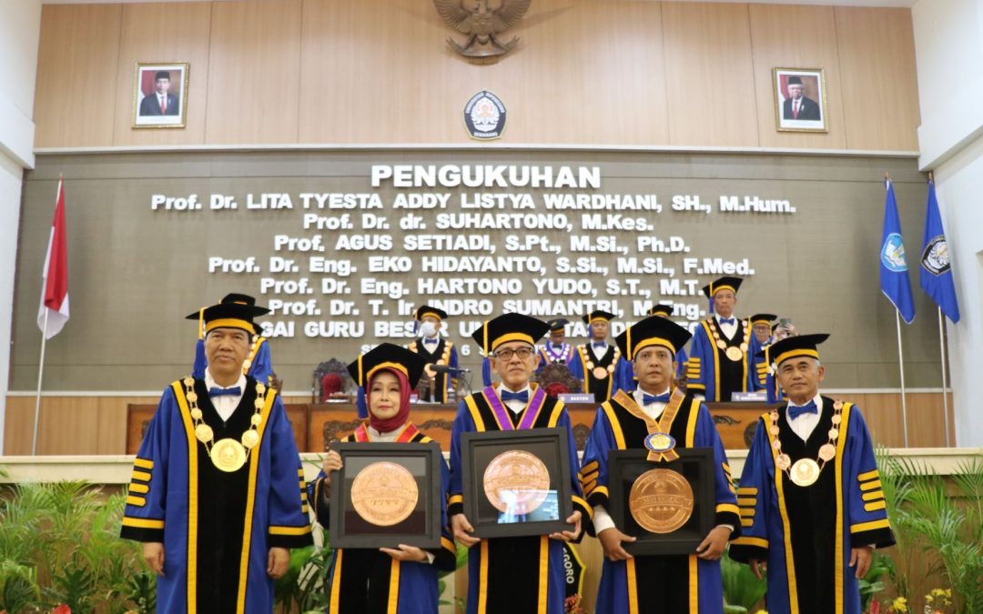 UNDIP Kukuhkan Tiga Guru Besar Dari FH, FKM, Dan FPP - Universitas ...