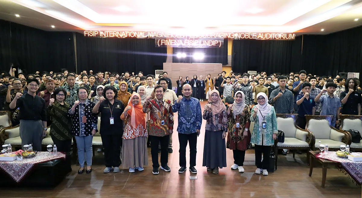 Strong Man, Silent Pain : Membedah Toxic Masculinity Quarter Life Crisis pada Pria