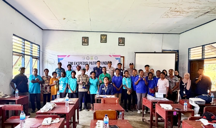 TEP UNDIP Latih Kader Kesehatan di Distrik Yaffi, Kabupaten Keerom, Papua.