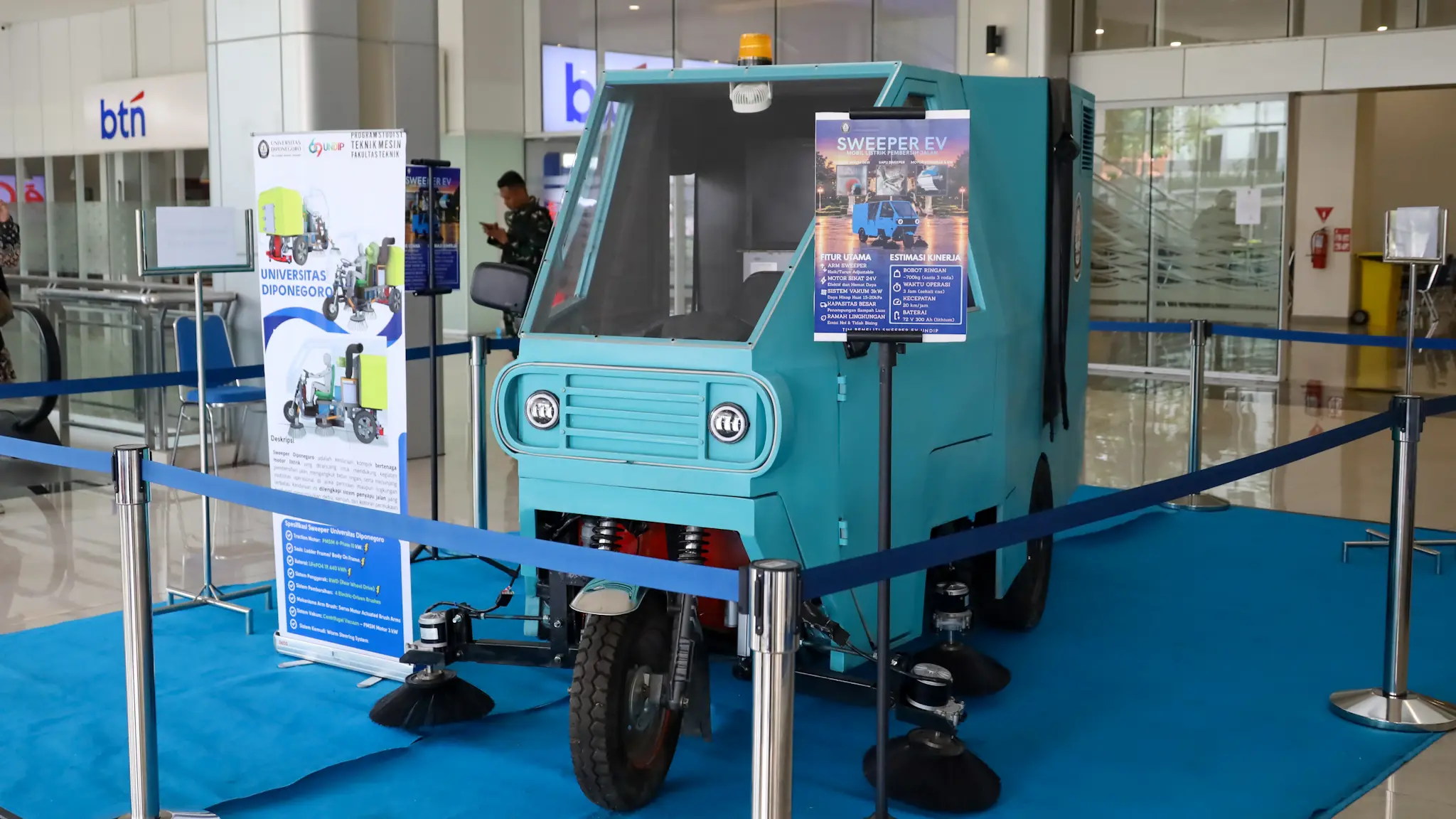 Sweeper EV UNDIP, kendaraan penyapu jalan bertenaga listrik karya peneliti Fakultas Teknik